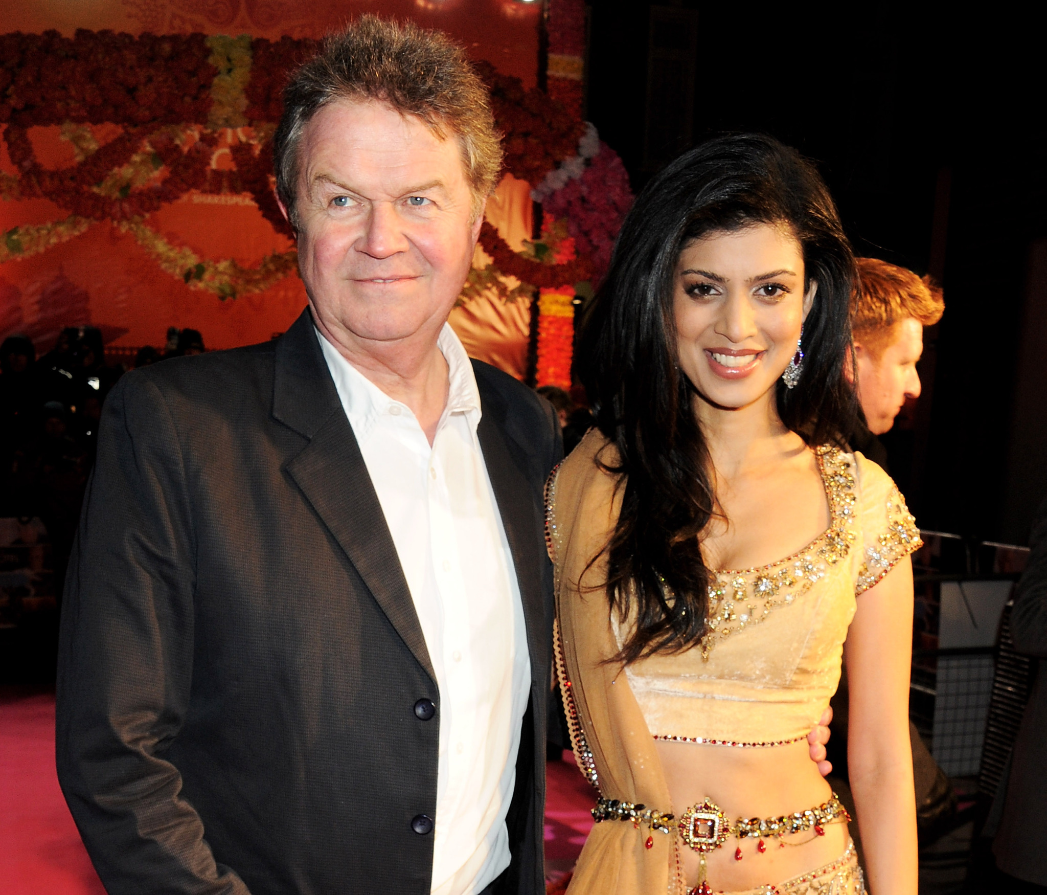 John Madden and Tina Desai at event of Geriausias egzotiskas Marigold viesbutis (2011)