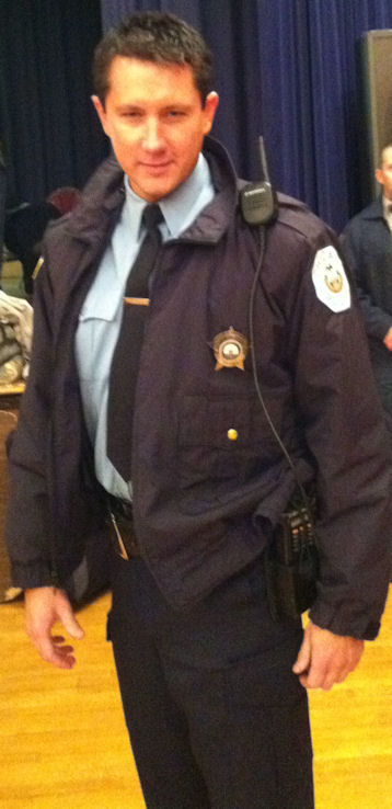 Duke as officer Clooney (Mob Doctor 2012)