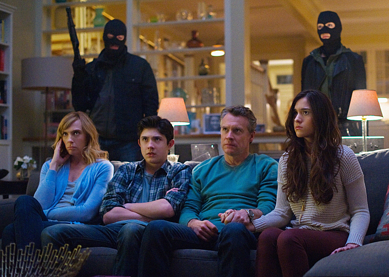 Still of Toni Collette, Tate Donovan, Quinn Shephard and Mateus Ward in Hostages (2013)