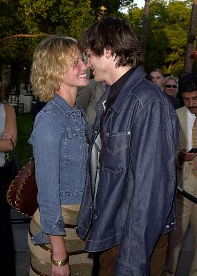 Ashton Kutcher and Ashley Scott at event of The Score (2005)