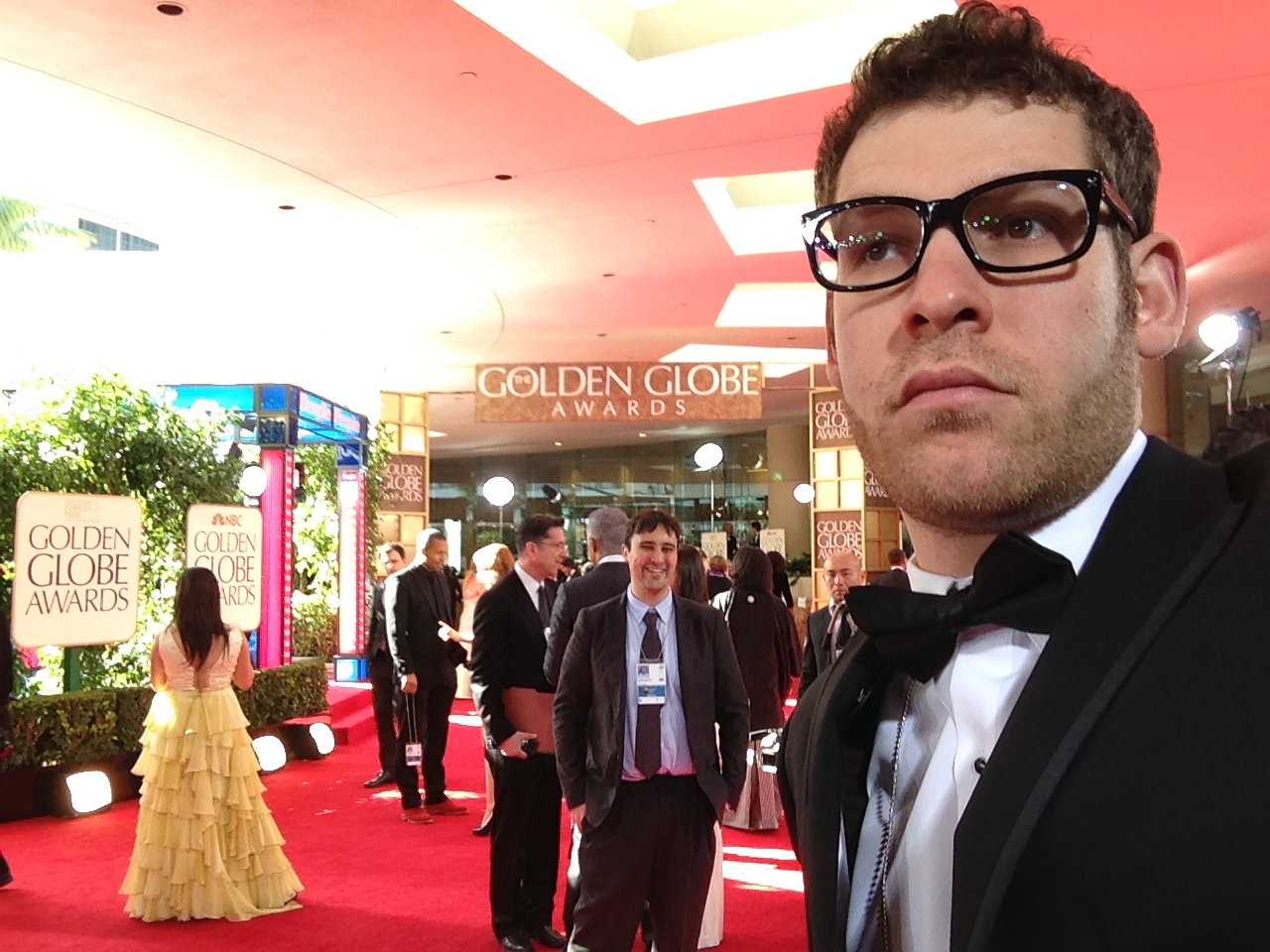 Matt Schichter on the Golden Globes red carpet.