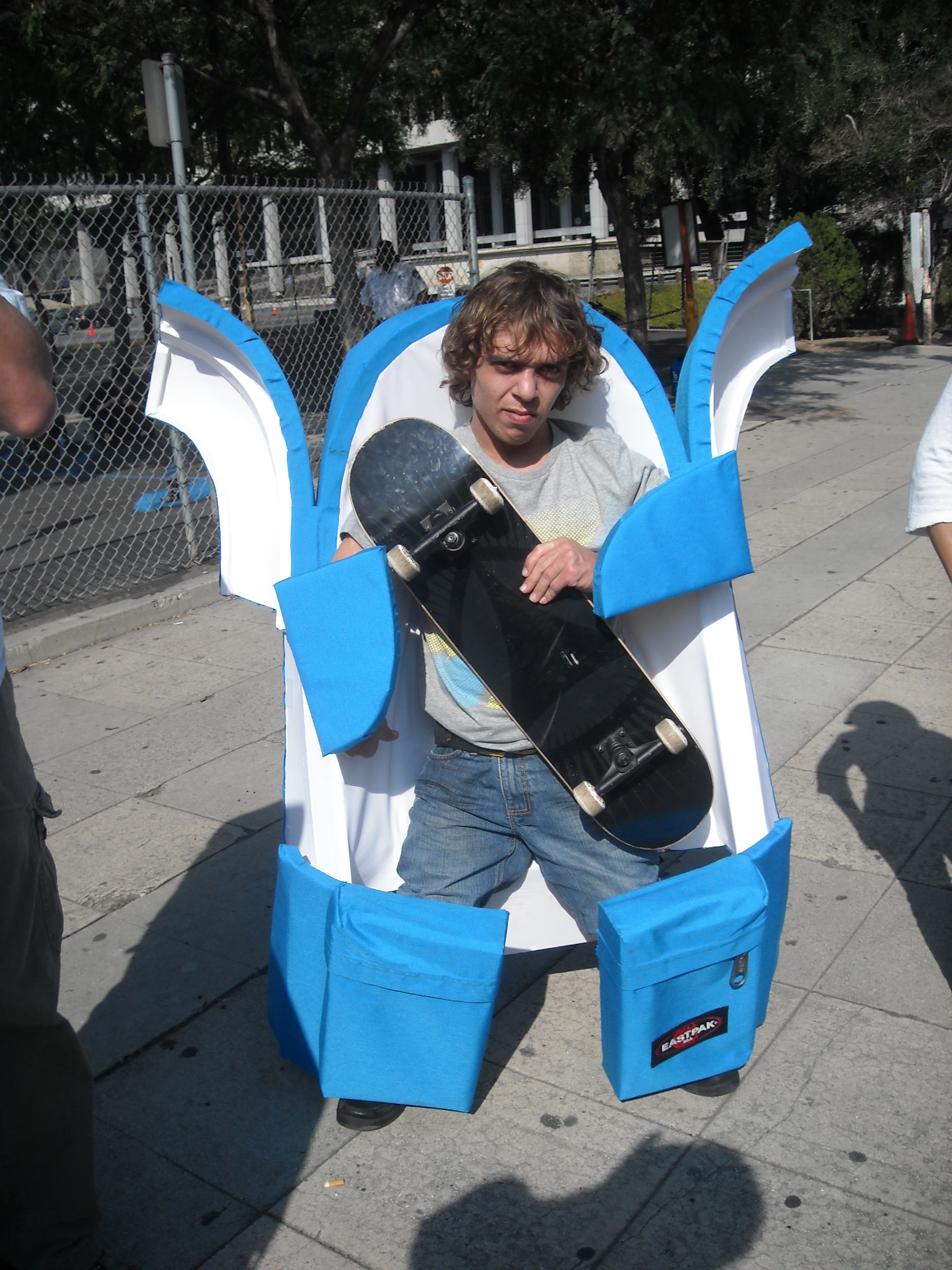 transforming skateboarding backpack