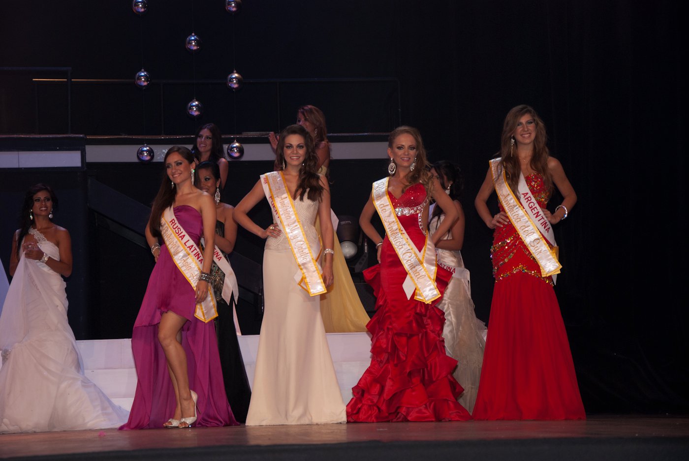 Accepting title of Queen of Europe and Asia Latina 2011