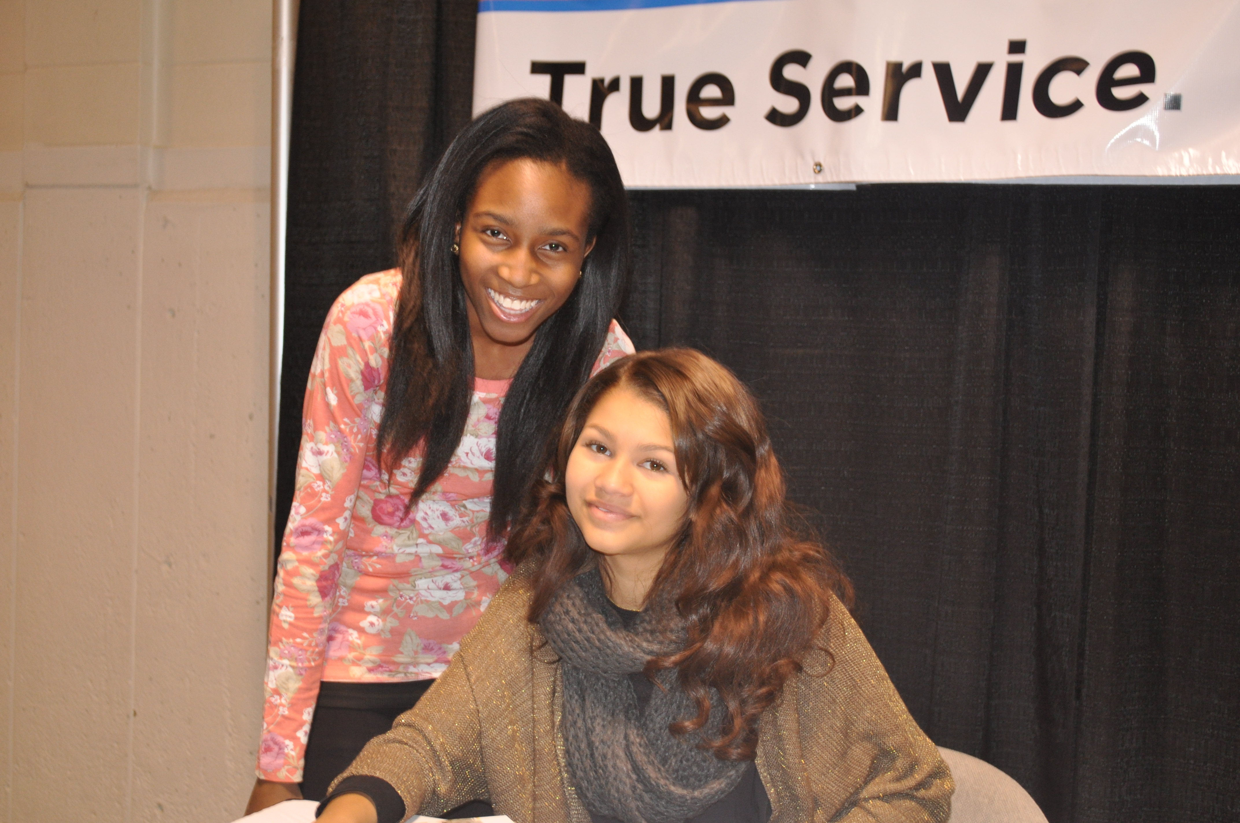 Favour and Zendaya Coleman from Disney's Shake it up !