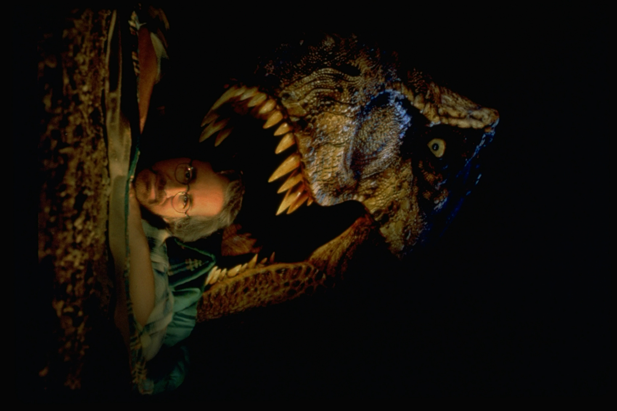 Still of Steven Spielberg in The Lost World: Jurassic Park (1997)