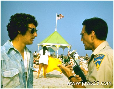 Steven Spielberg and Roy Scheider in Nasrai (1975)