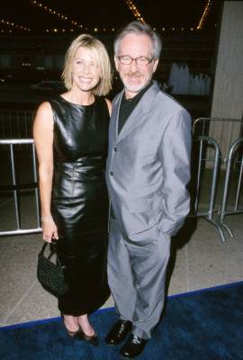 Steven Spielberg and Kate Capshaw at event of The Love Letter (1999)