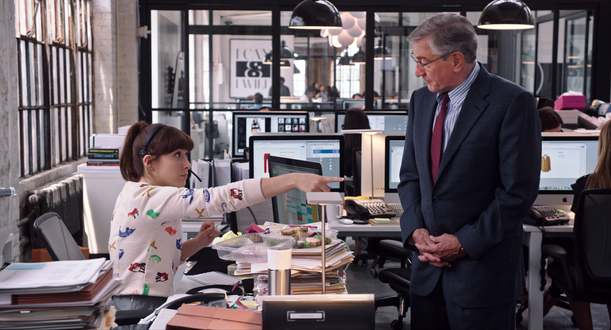 Still of Robert De Niro and Christina Scherer in Naujokas (2015)