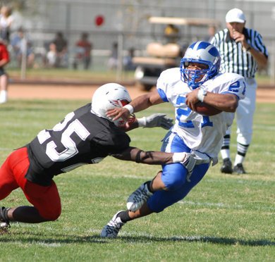 Alluding a defender during a long run at San Bernardino Valley College