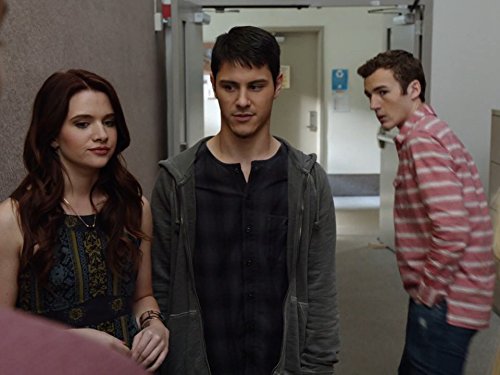 Still of Michael J. Willett, Katie Stevens and Parker Mack in Faking It (2014)