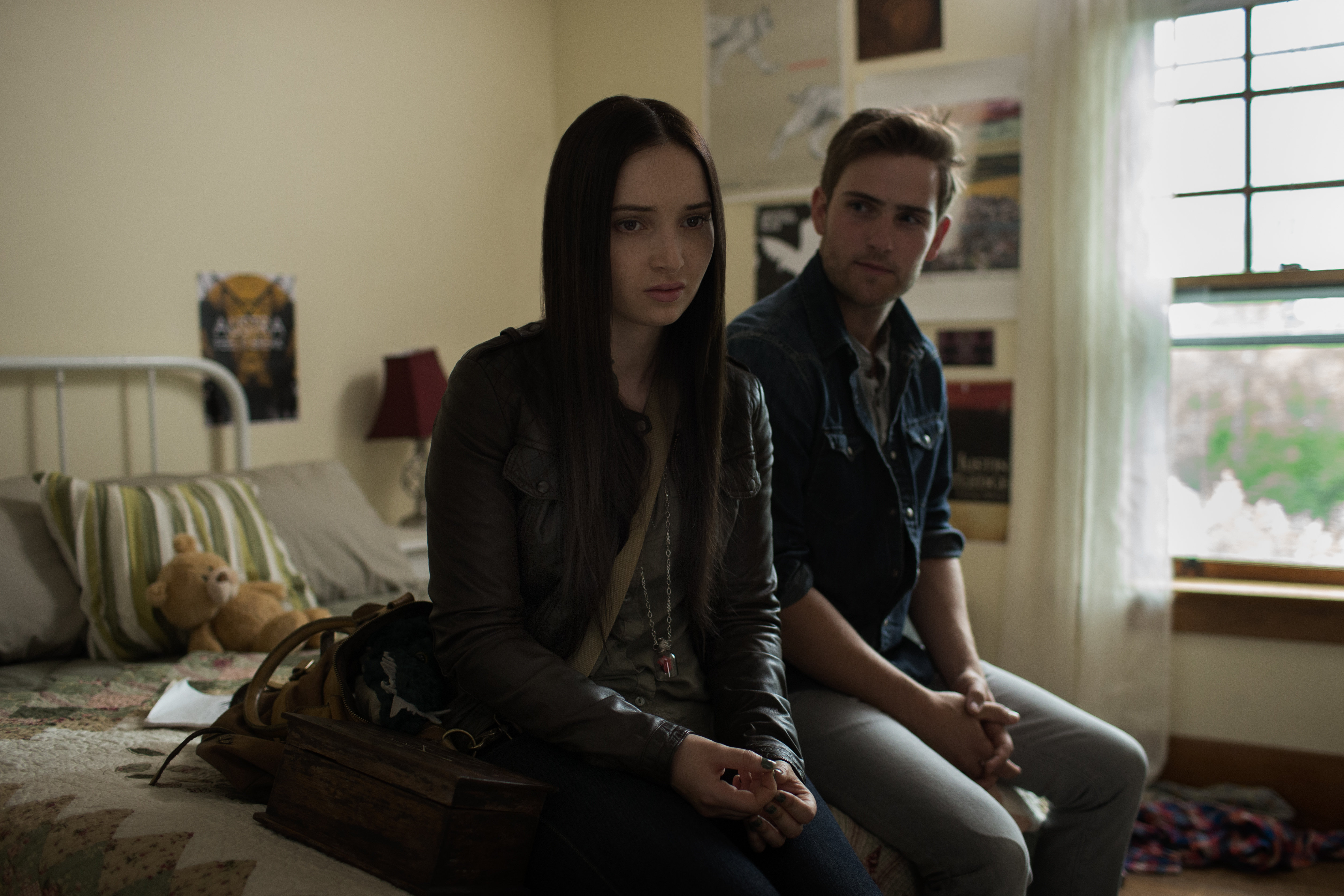 Still of Travis Nelson and Jenna Berman in Dark Hearts (2014)