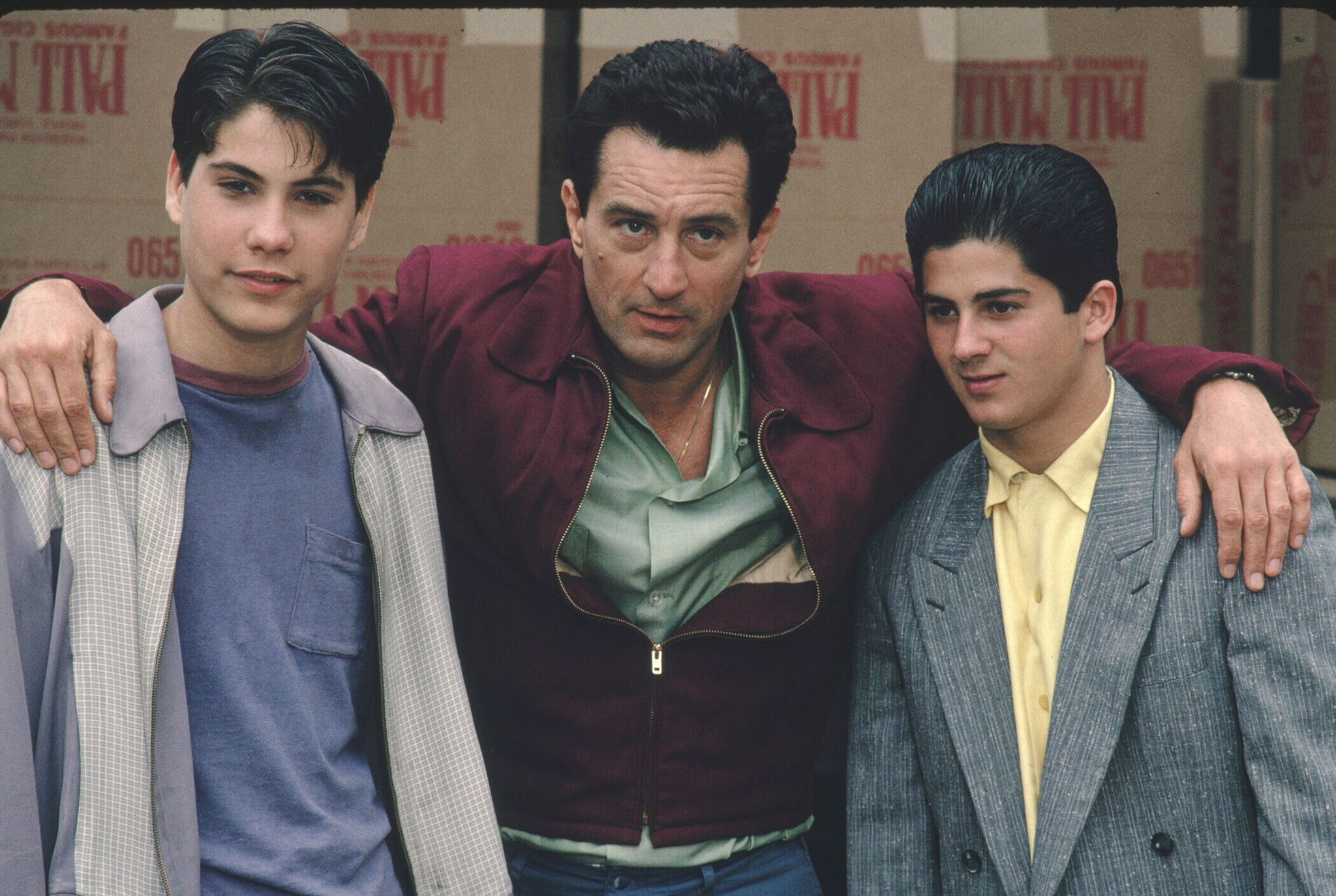 Still of Robert De Niro, Joseph D'Onofrio and Christopher Serrone in Geri vyrukai (1990)