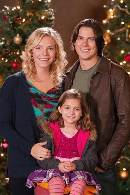 Still of Sean Faris, Eloise Mumford and Lucy Gallina in Christmas with Holly (2012)