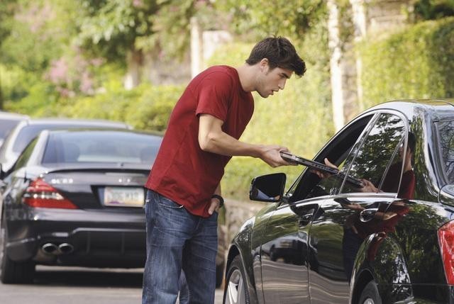 Still of Ben Elliott in The Lying Game (2011)