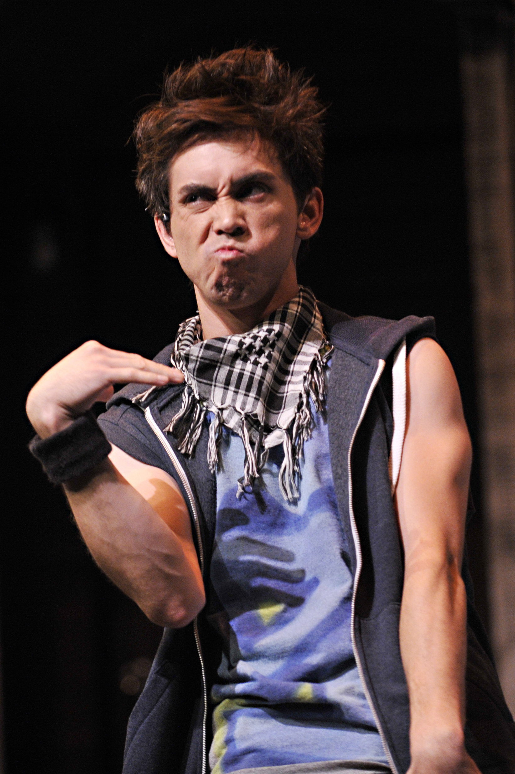 Sean Gilvary as Graffiti Pete in In The Heights