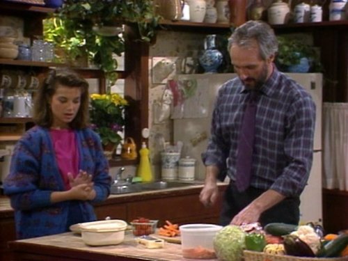 Still of Justine Bateman and Michael Gross in Family Ties (1982)