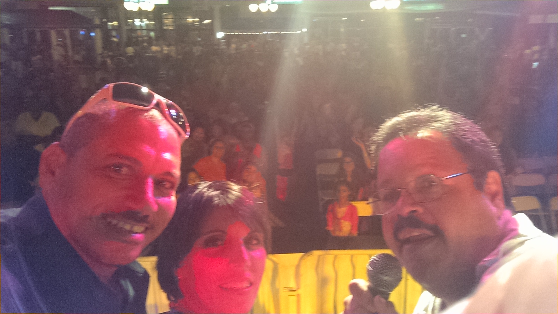 Here I am doing a Selfie on stage. I'm on the right. Gina Francica is in the middle. I don't recall the other gents name.