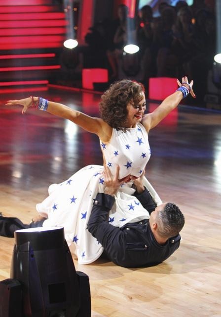 Still of Karina Smirnoff and Mike 'The Situation' Sorrentino in Dancing with the Stars (2005)