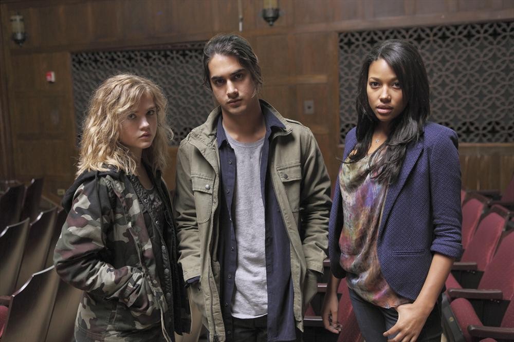 Still of Avan Jogia, Kylie Bunbury and Maddie Hasson in Twisted (2013)