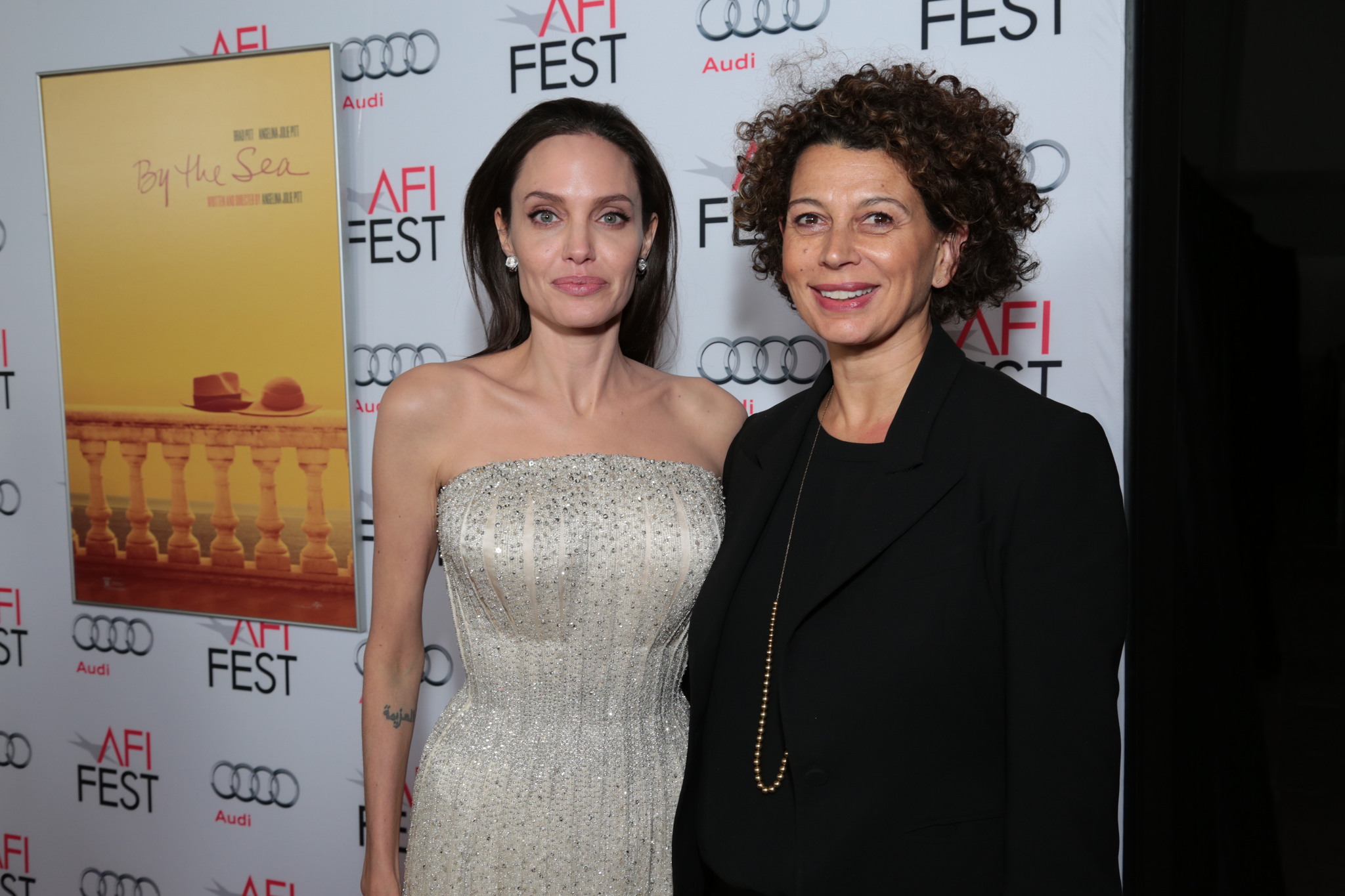Angelina Jolie and Donna Langley at event of Prie juros (2015)