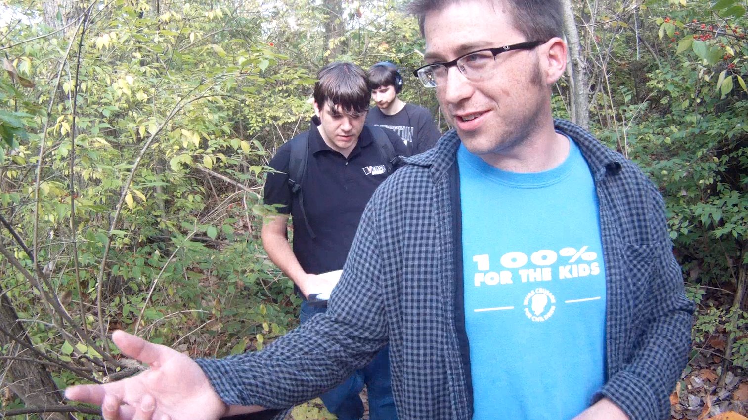 Motivating the crew on location as the Assistant Director of 'Submerged' (2012)