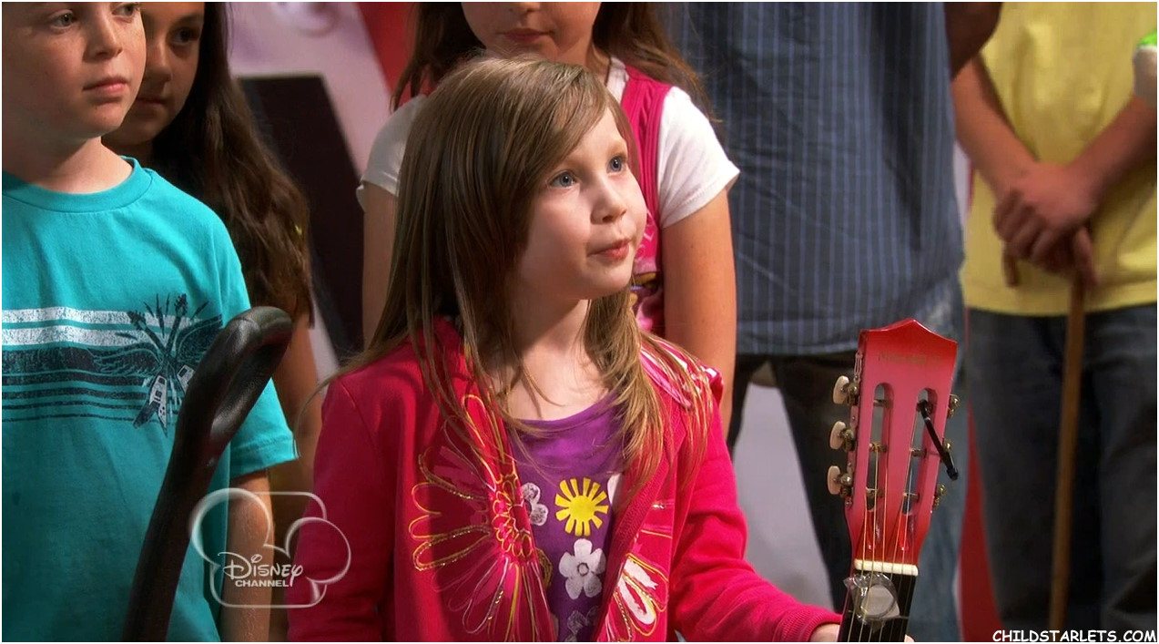 Ella Anderson in Disney Channel's A.N.T. Farm AmusemANT Park Episode