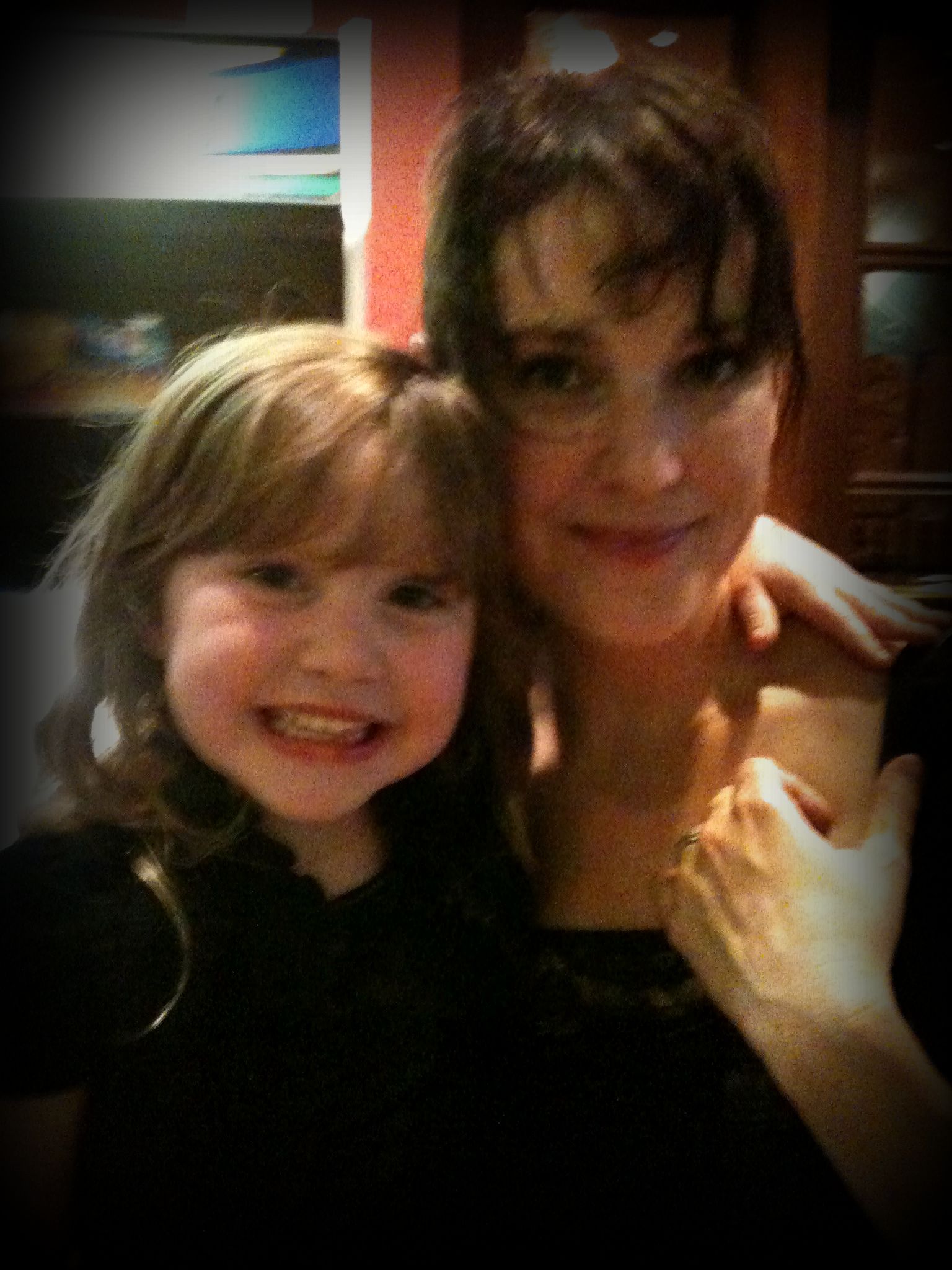 Ella Andersonand Melanie Lynskey on the set of the feature film Touchback