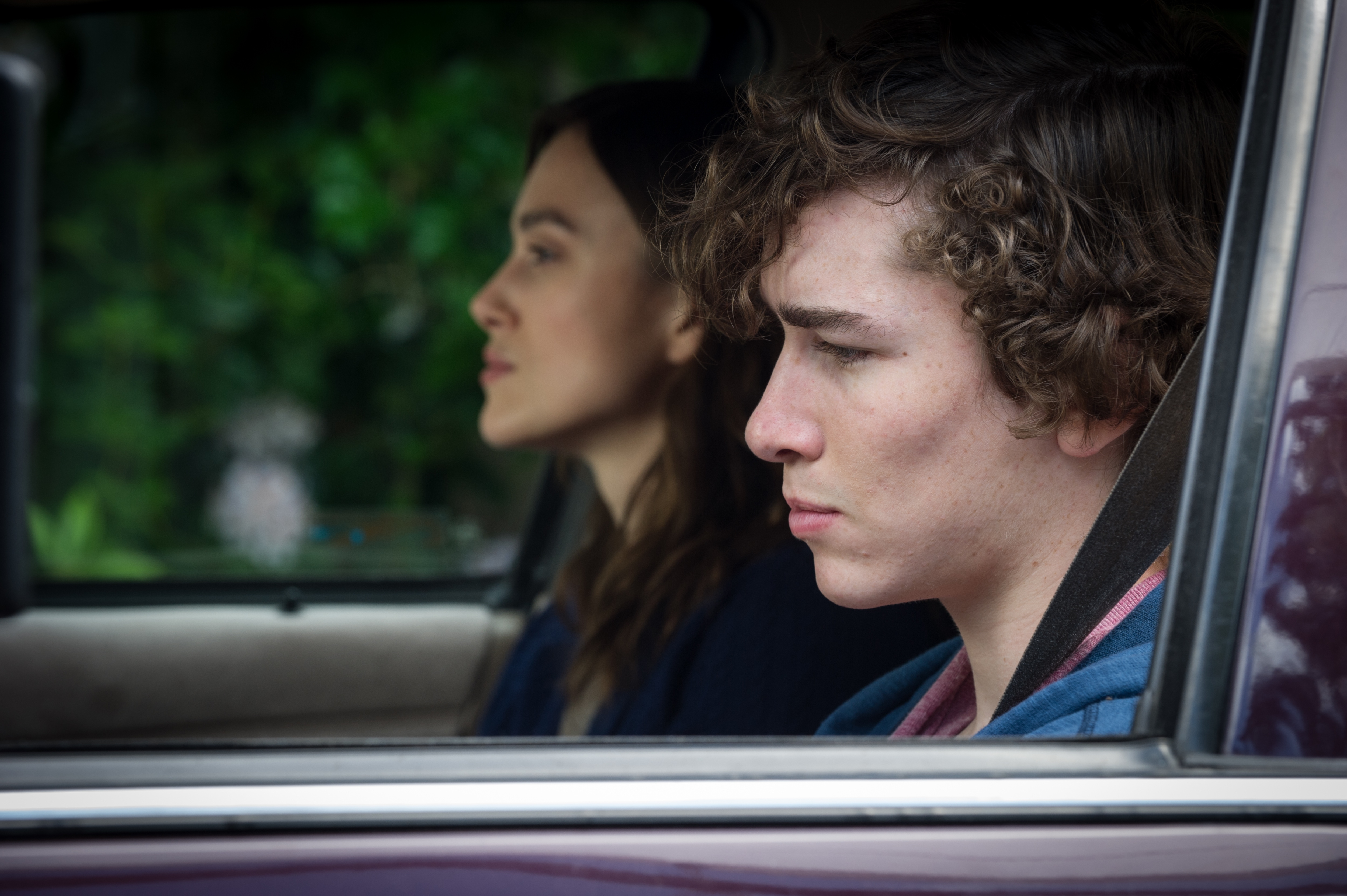 Dylan Arnold and Keira Knightley in Laggies