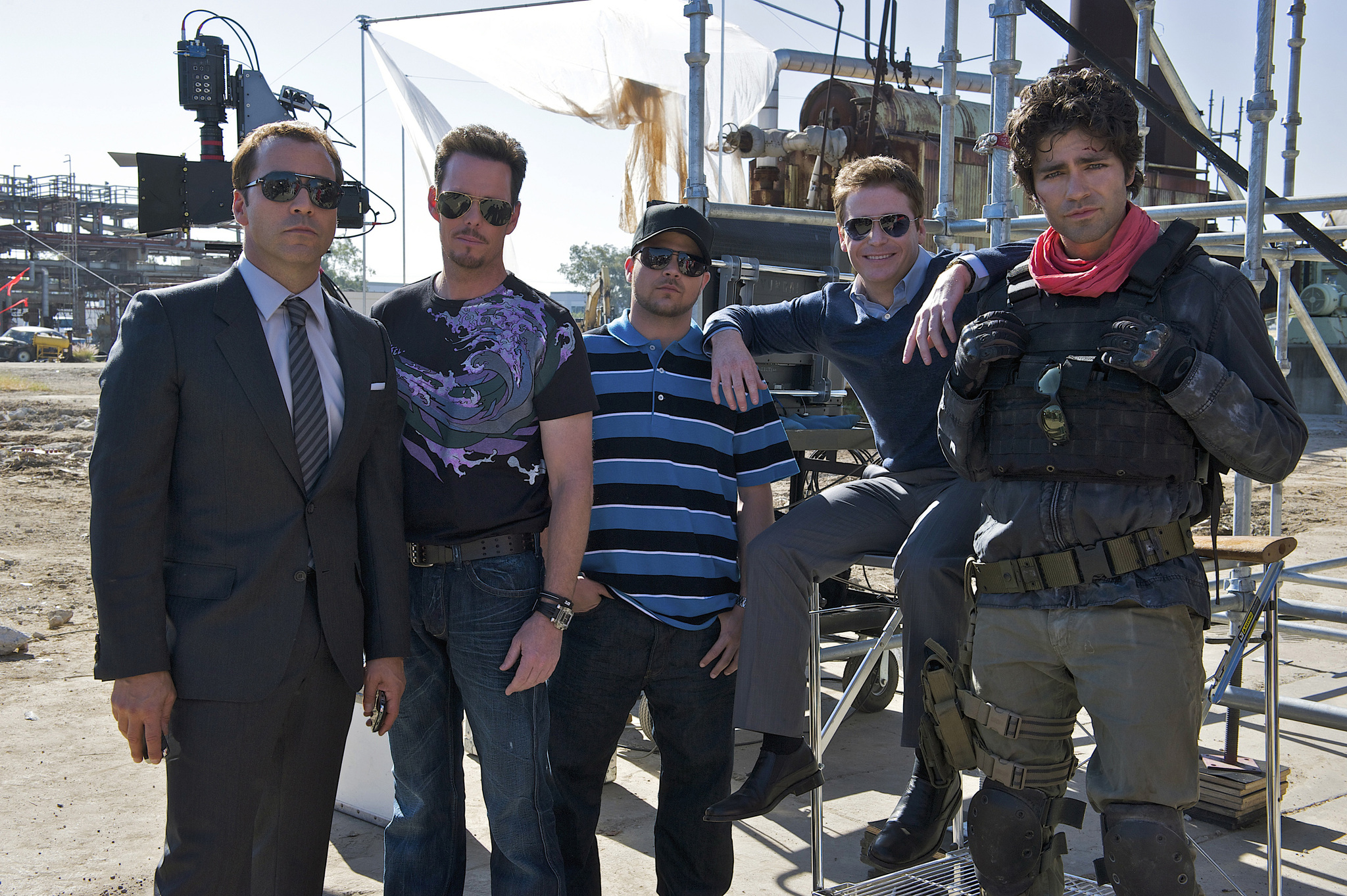 Still of Kevin Dillon, Adrian Grenier, Jeremy Piven, Kevin Connolly and Jerry Ferrara in Entourage (2004)