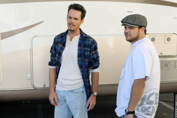 Still of Kevin Dillon and Jerry Ferrara in Entourage (2004)