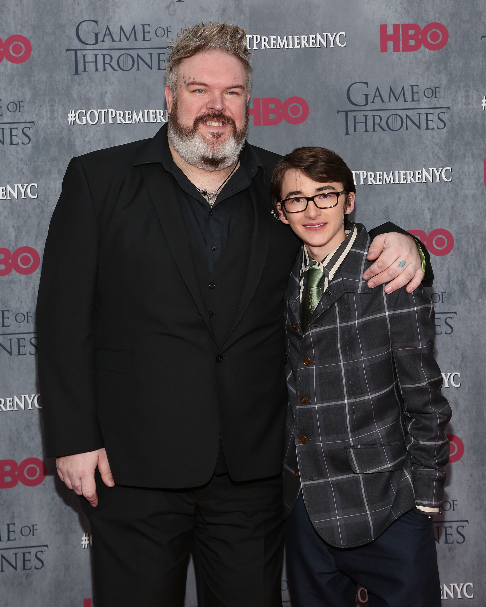 Isaac Hempstead Wright and Kristian Nairn at event of Sostu karai (2011)