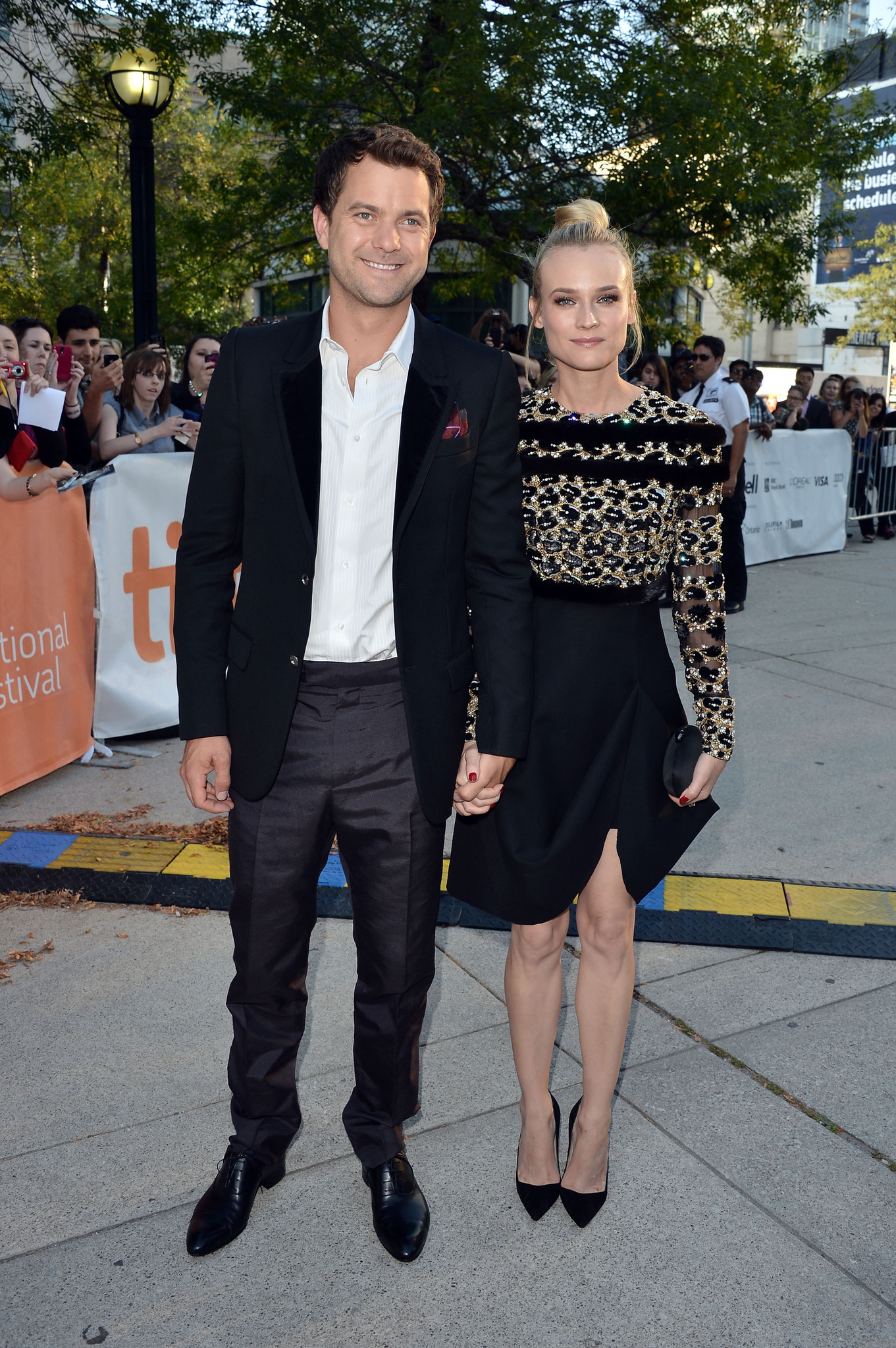 Joshua Jackson and Diane Kruger at event of Inescapable (2012)