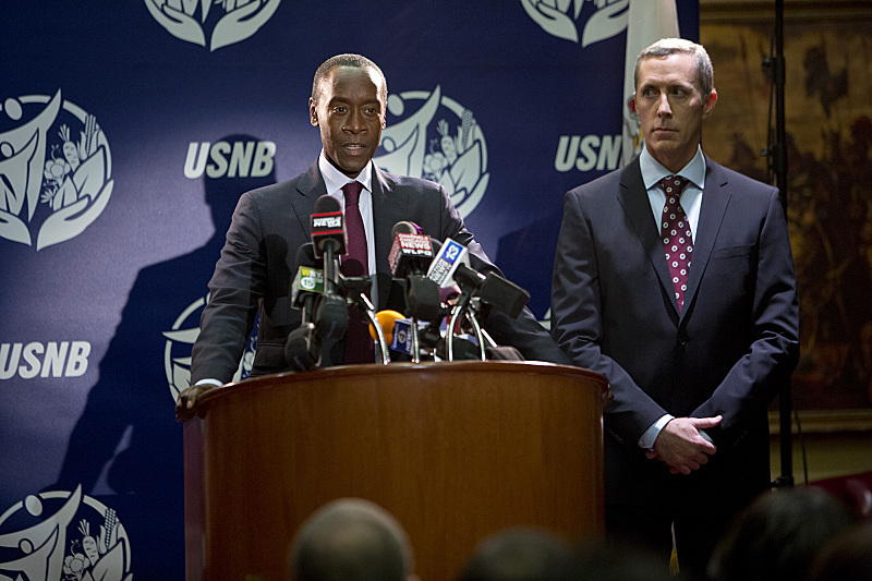 Still of Don Cheadle and Michael McDonald in House of Lies (2012)