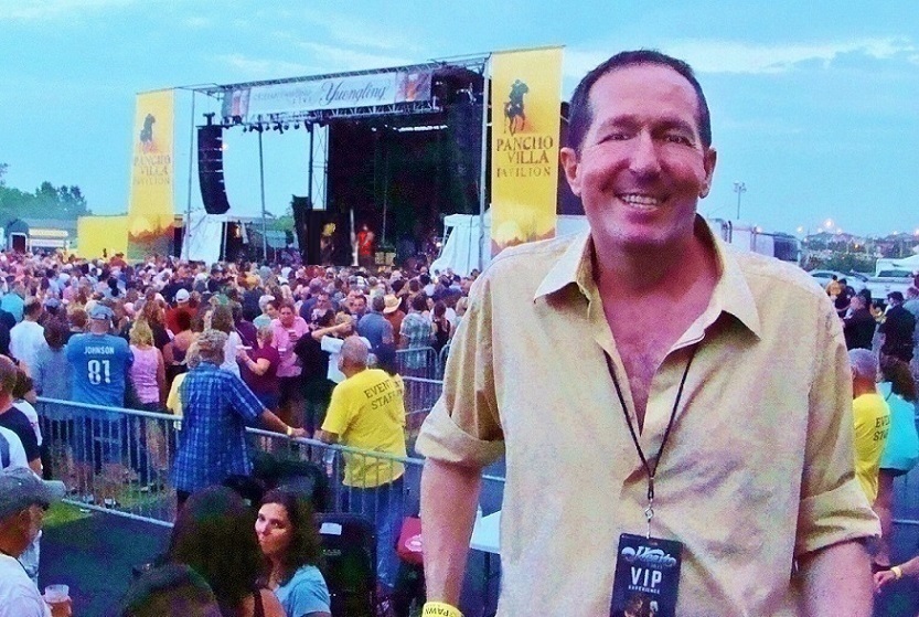 * KENNETH PAULE - Press Box, HEART Concert, Celebrate Virginia Live Amphitheater, Fredericksburg, VA, July 2015