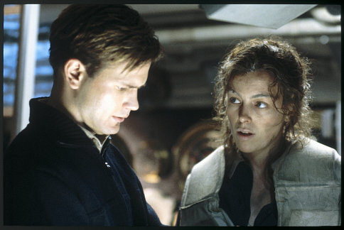 Still of Matthew Davis and Olivia Williams in Below (2002)