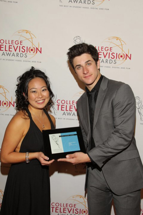 I with the award for Magazine Show Category. Presenter of award: David Henrie (Disney's 