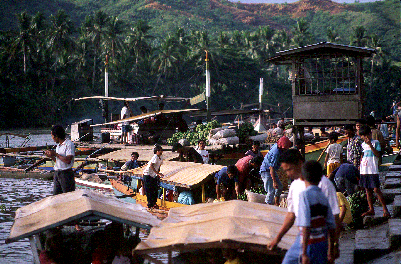 floating market, philippines