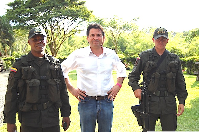 On location in Cali (Colombia).