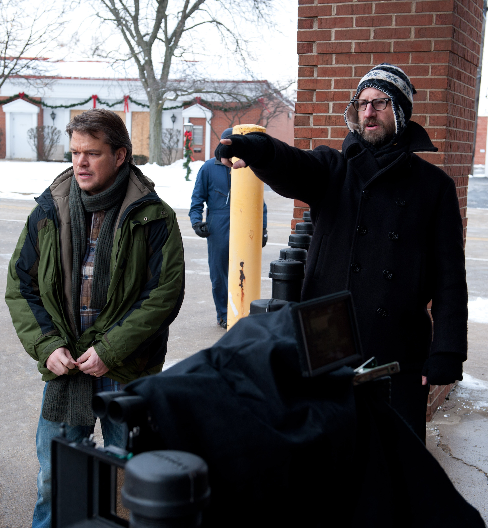 Still of Matt Damon and Steven Soderbergh in Uzkratas (2011)