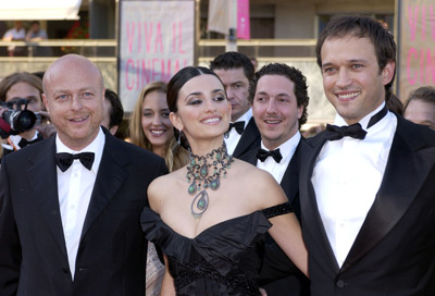 Vincent Perez, Penélope Cruz and Gérard Krawczyk at event of Fanfanas Tulpe (2003)