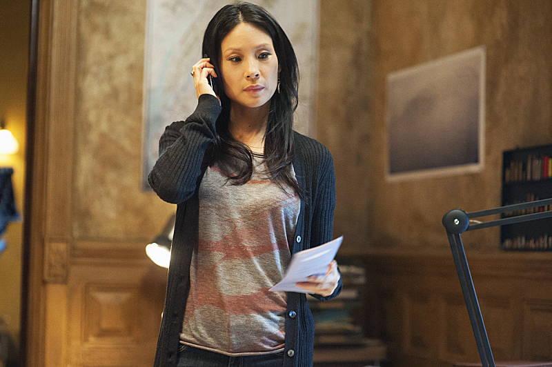 Still of Lucy Liu in Elementaru (2012)