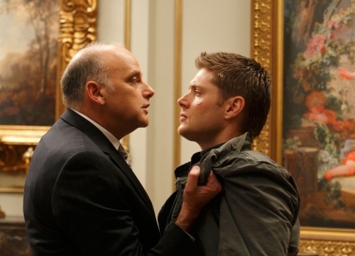 Still of Jensen Ackles and Kurt Fuller in Supernatural (2005)