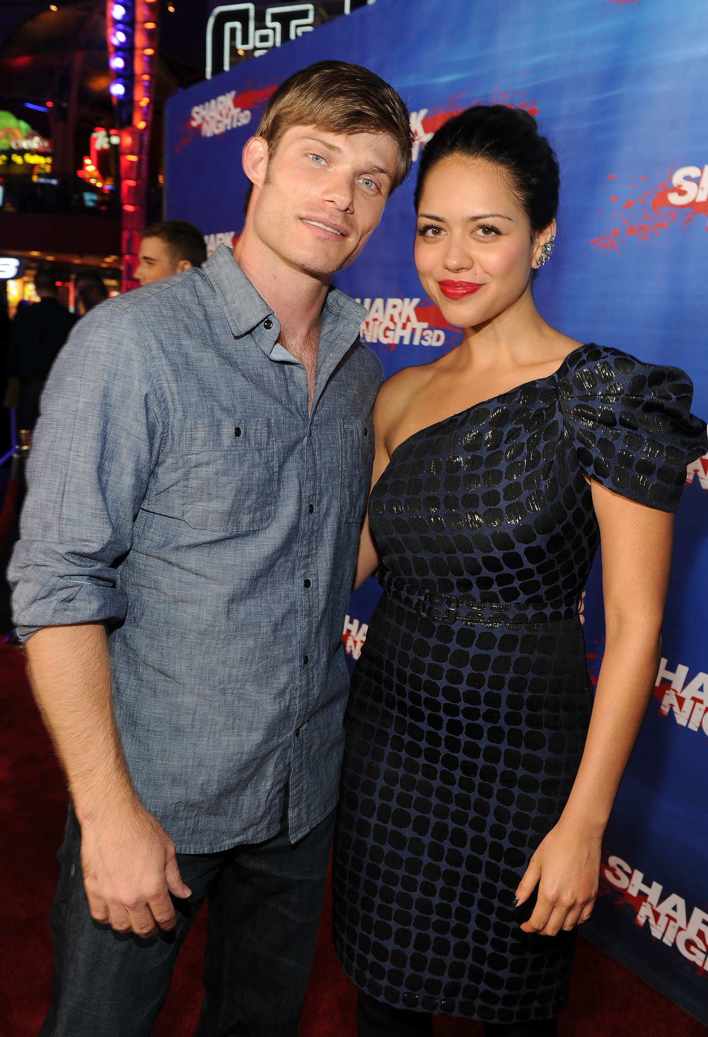 Chris Carmack and Alyssa Diaz at event of Shark Night 3D (2011)