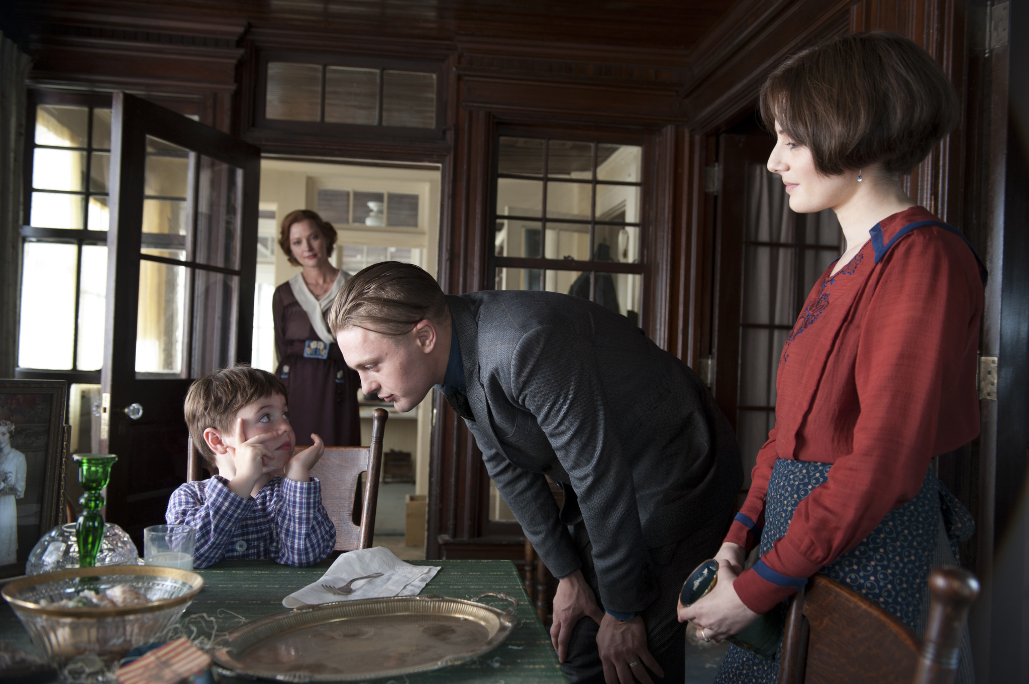 Still of Gretchen Mol, Aleksa Palladino, Michael Pitt and Brady Noon in Sausas istatymas: mafijos gimimas (2010)