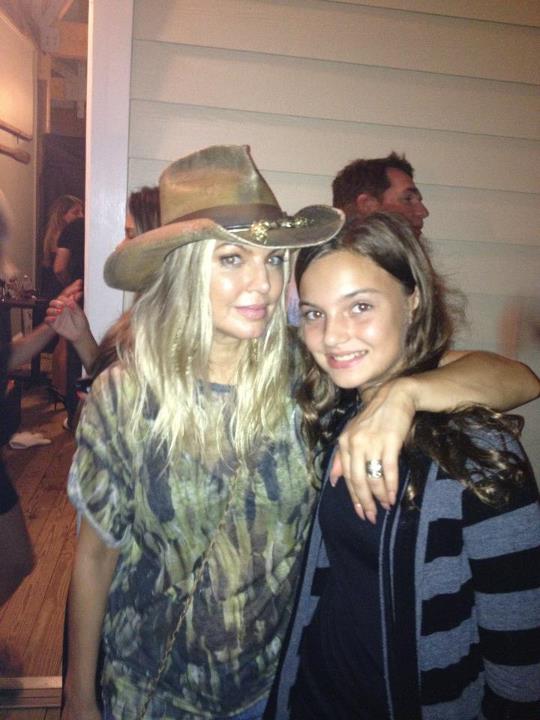 Mia meets Fergie at the Safe Haven movie wrap party