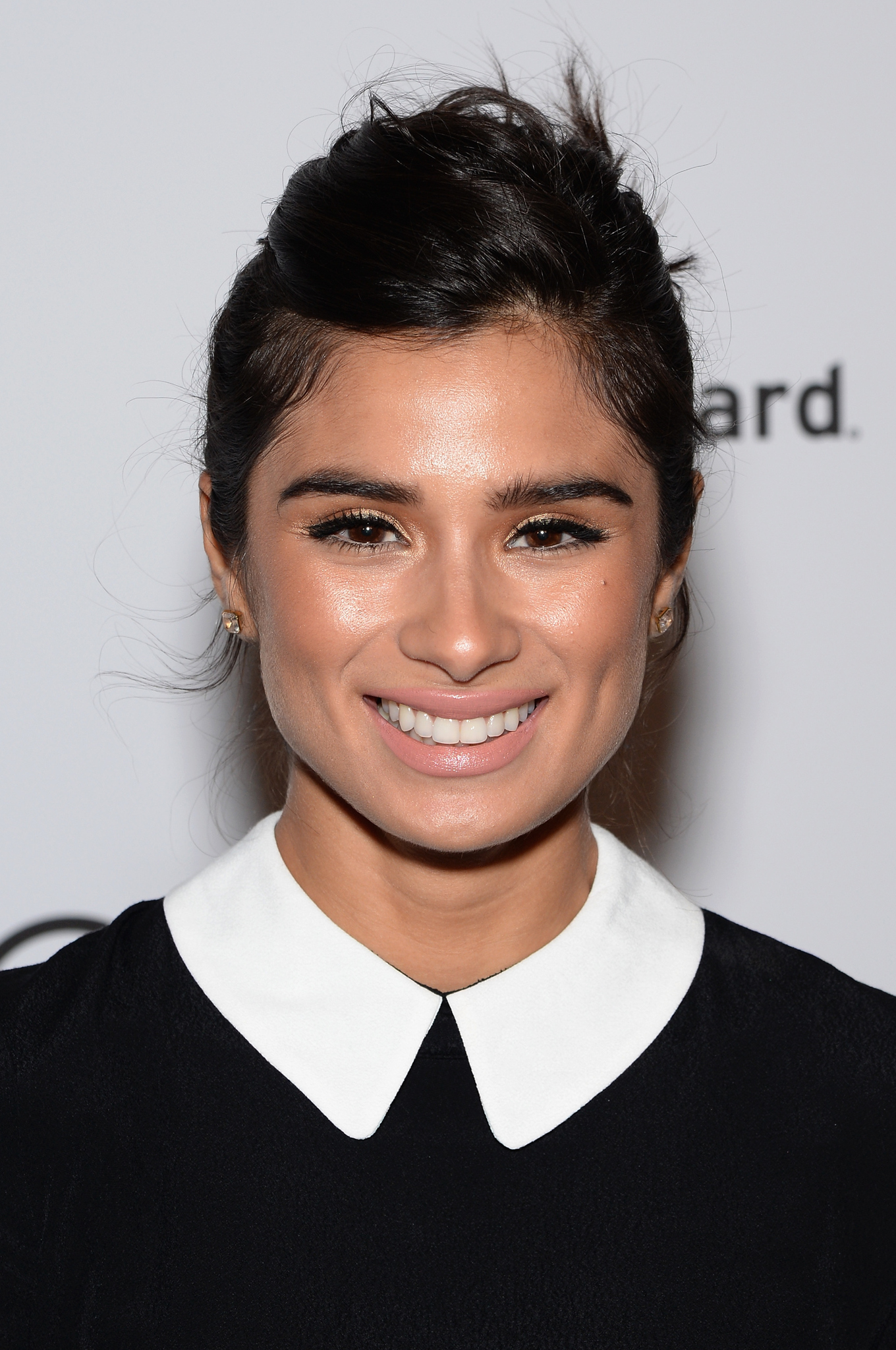 Diane Guerrero at event of The Overnight (2015)