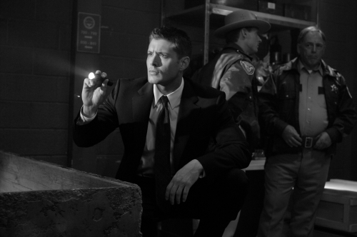 Still of Jensen Ackles and Garry Chalk in Supernatural (2005)