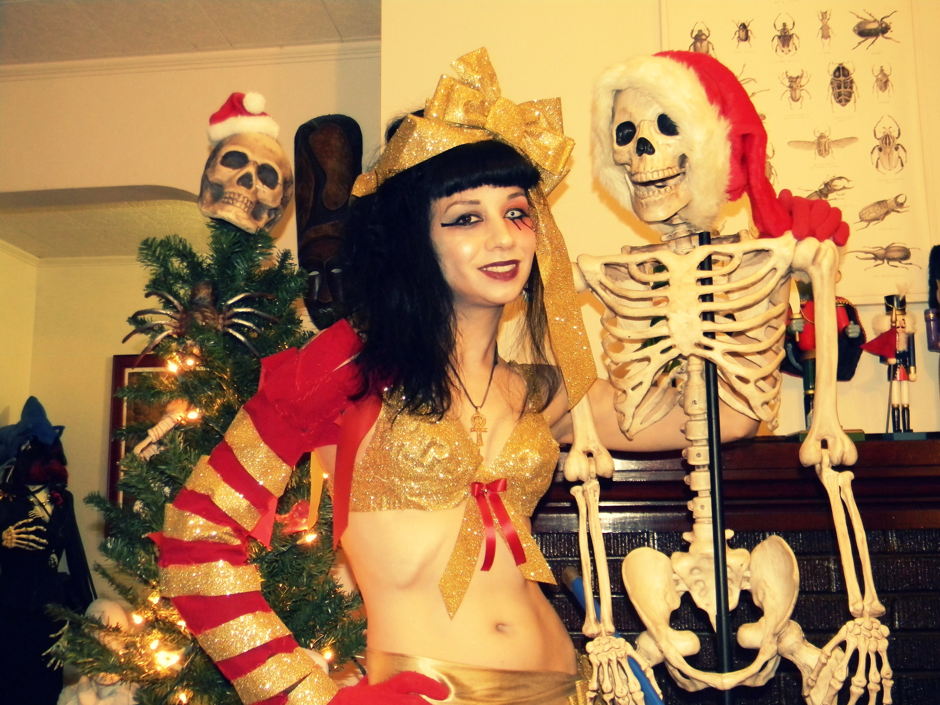 Merry Crypt-mas! Love ~Janet Decay The Daughter of the Ghoul Show
