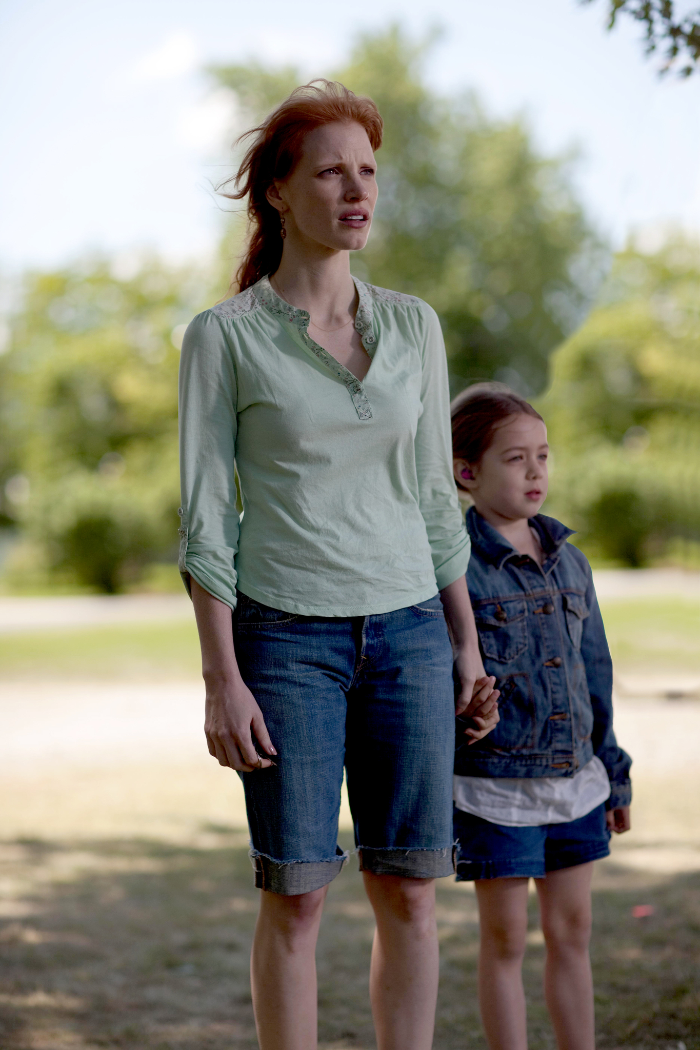 Still of Jessica Chastain and Tova Stewart in Take Shelter (2011)
