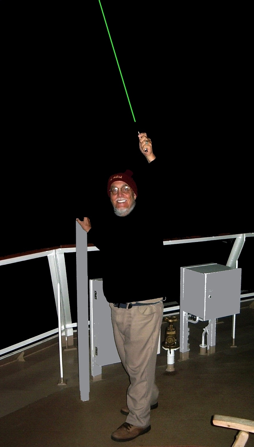 The Olde Stargeezer at sea leading stargazing. GREEN laser beam is 6 miles high